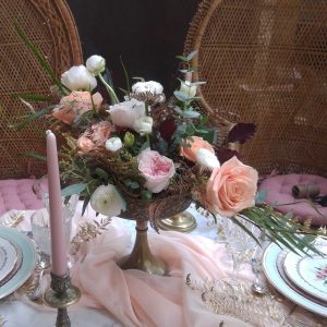 Composition de fleurs, centre de table pour mariage
