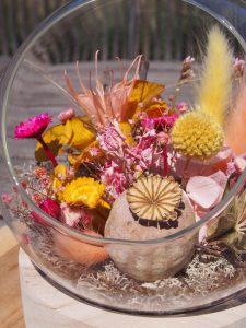 Boule en verre bois pavot jaune, rose et orange